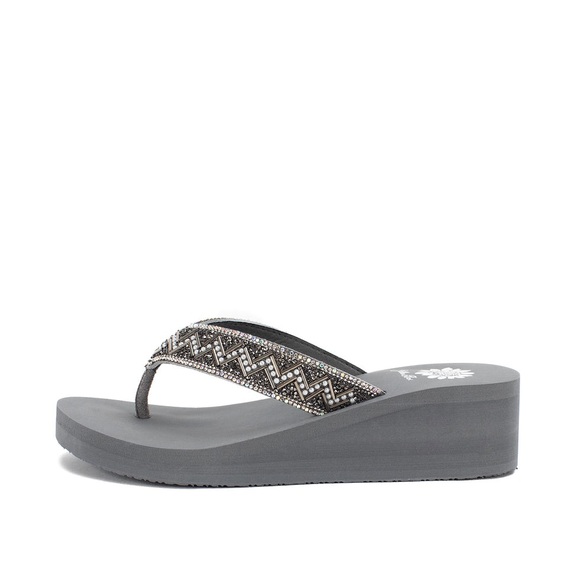 Yellow box Shona Wedge Sandal color gray medium width - Picture 2 of 5